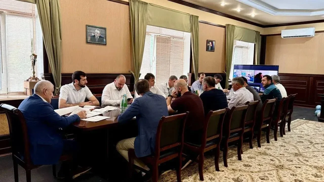 Строительство новой взлетно-посадочной полосы в аэропорту Махачкалы близится к завершению